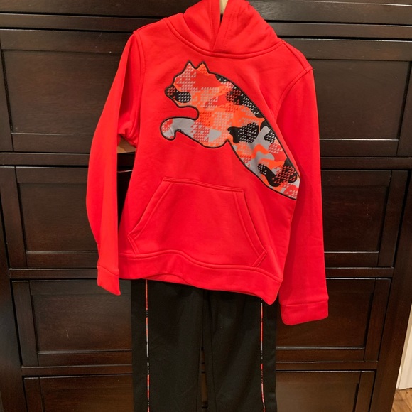 red and black puma sweatsuit